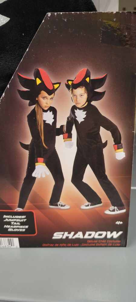 Two kids modeling the Shadow the Hedgehog halloween costume