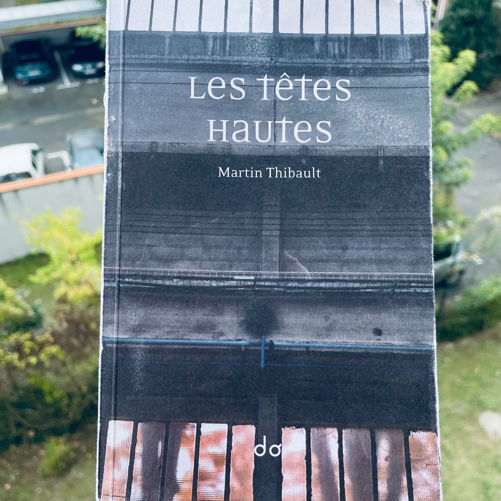 Un beau roman sur les heurs et malheurs de la classe ouvrière d'aujourd'hui.