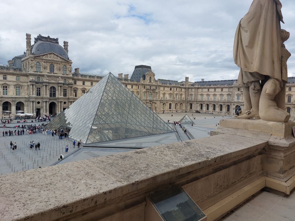 Photo taken from the balcony of the Louvre showing the pyramid 