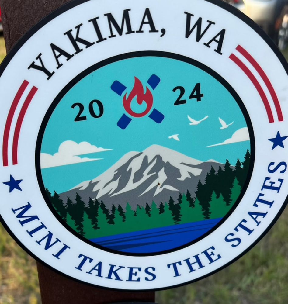 Yakima WA was a beautiful drive along the mountains until the gorge. Always with friends! @juicetz and Sherry, @colorado_clara and cut out Carl! Pancakes!