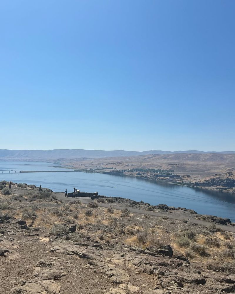 Beautiful drive into Yakima— except it was 98 degrees. We had been up in elevation since Jackson and it was in the 70s.