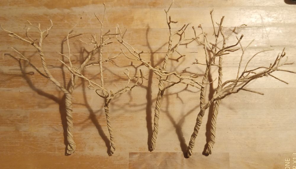 Armatures are made from 60cm lenghts folded in half 