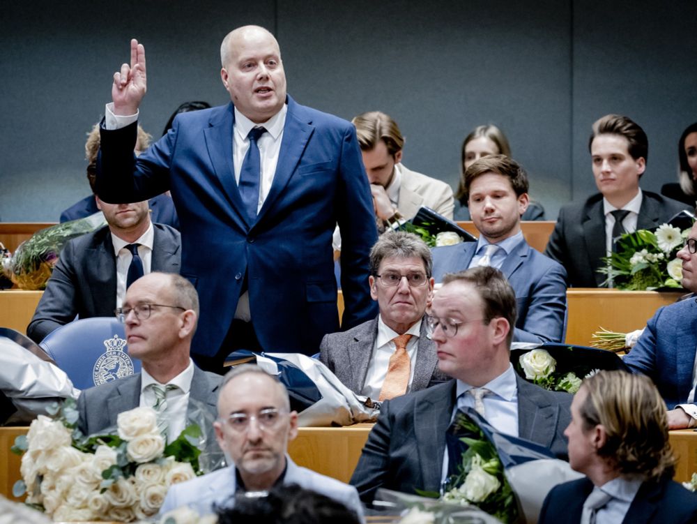 PVV-niksnut die nog nooit aan een Kamerdebat heeft meegedaan vindt zichzelf toch heel waardevol - Joop - BNNVARA