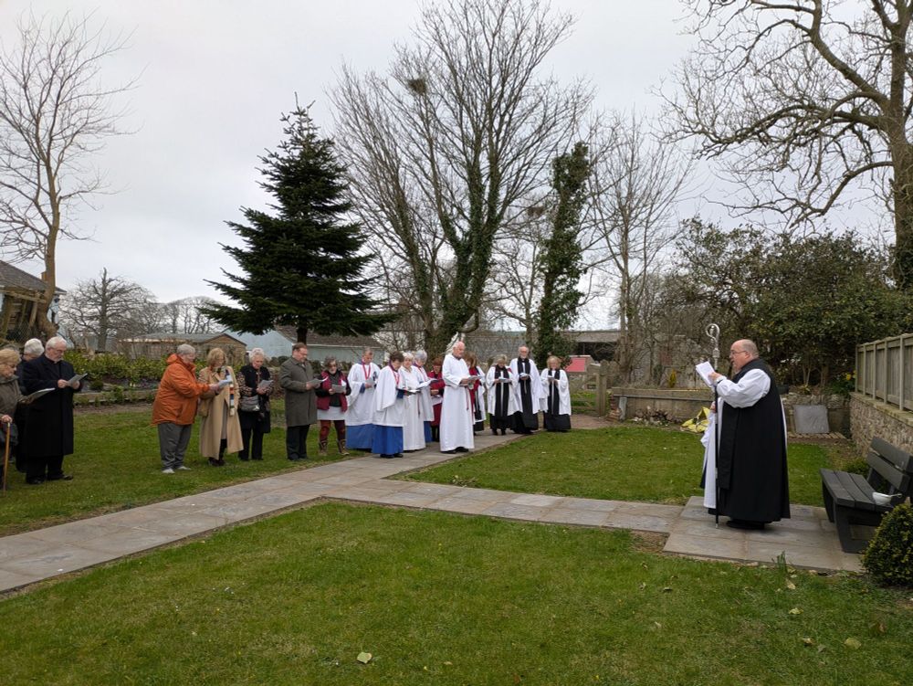 Commissioning an extension to Lamphey churchyard