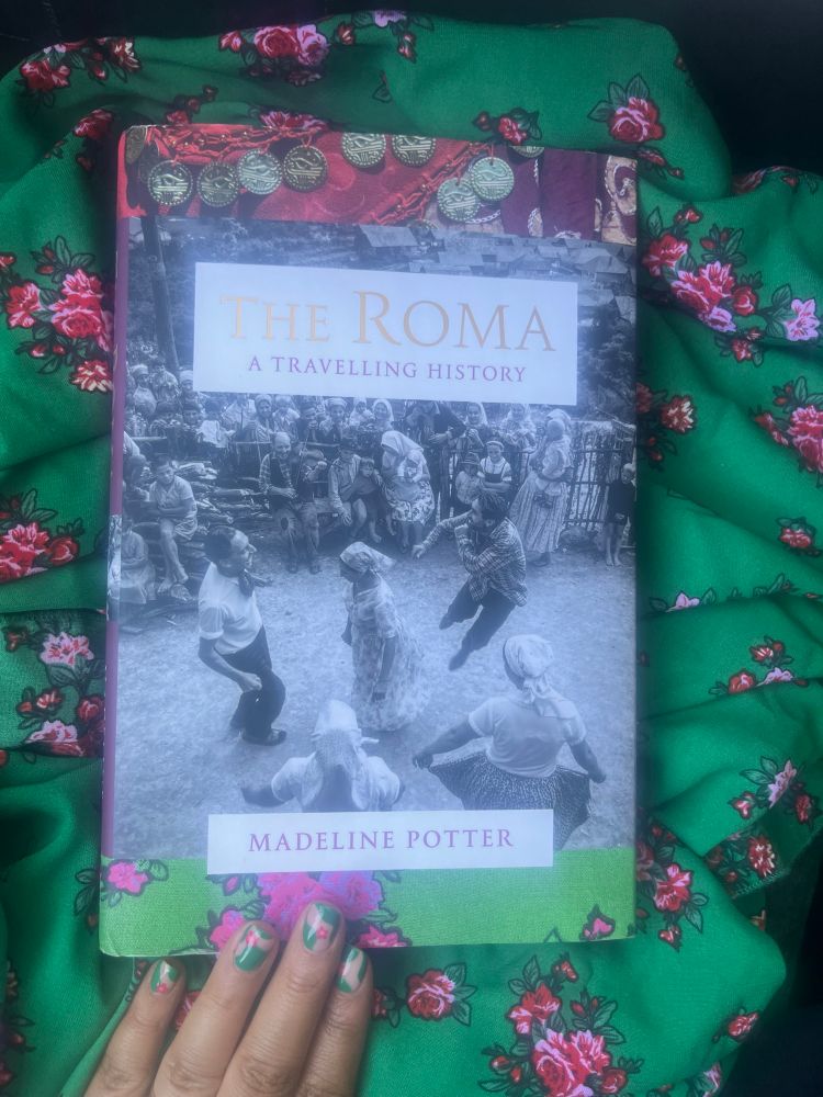Cover of ‘The Roma’