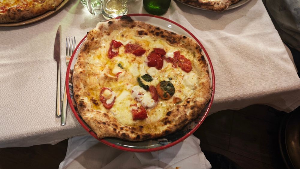 Neapolitan pizza 