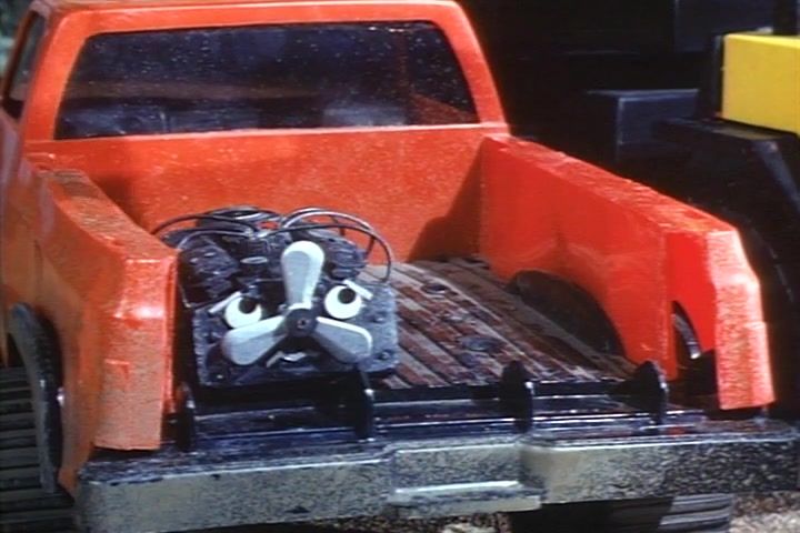 Frame #6165 from E15 The Fliver 500