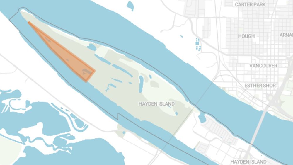 State officials took the first step Tuesday to sell 65 acres of shoreline on the southwestern side of Hayden Island to the Oregon Department of Transportation.