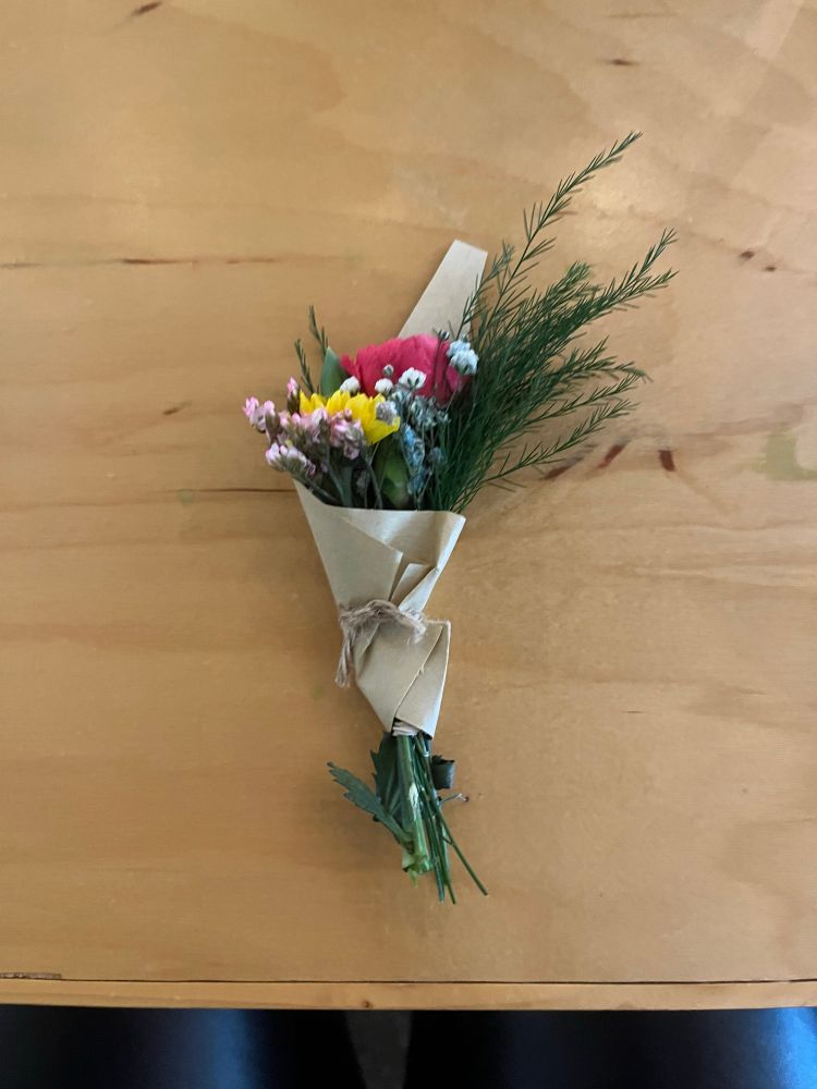 Mini bouquet of flowers