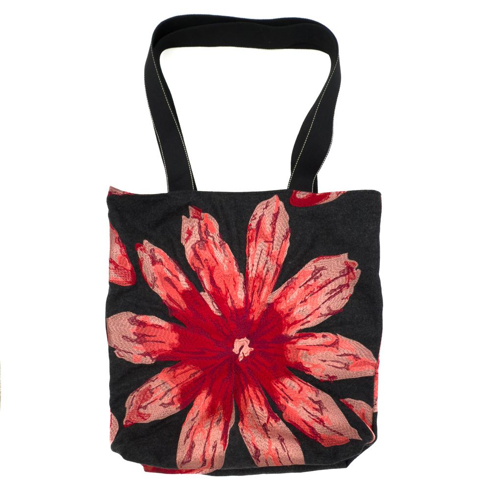 Kreallent | Shopper Velvet Lily, available under https://kreallent.etsy.com