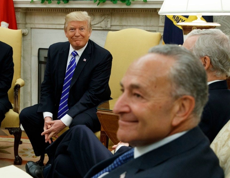 Two old political friends, all smiley