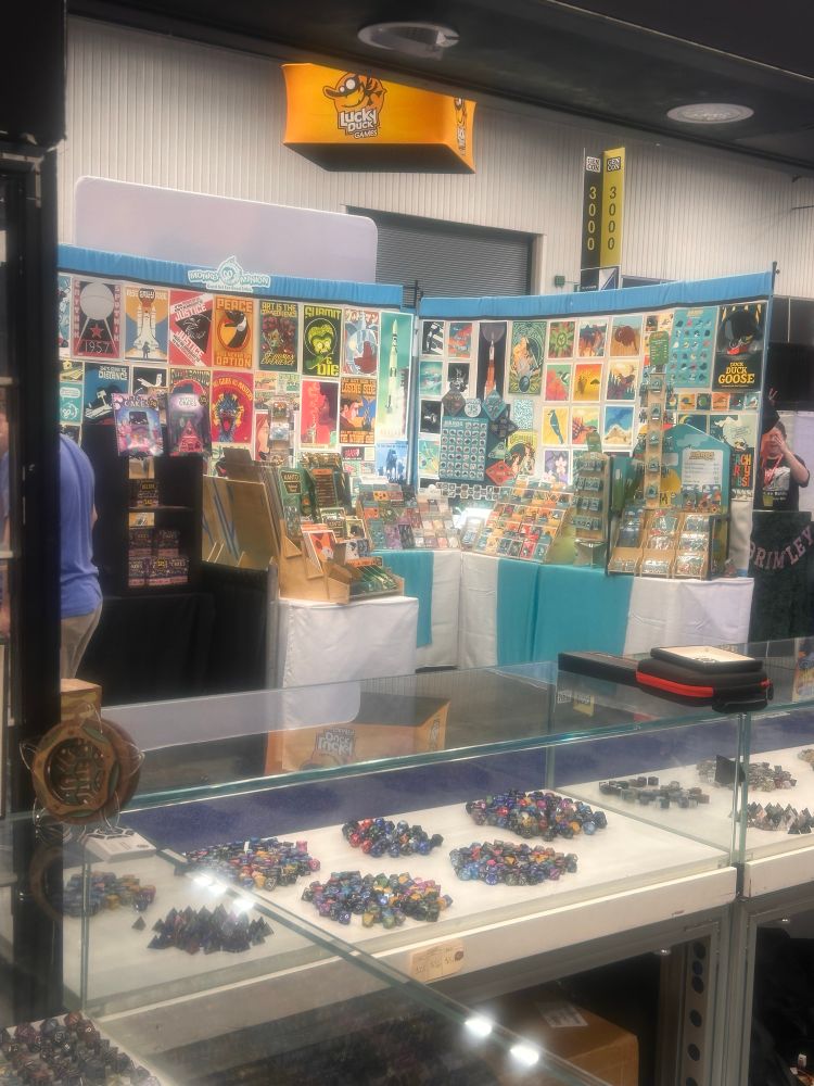 The glowy monkey minion booth!