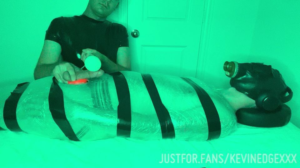 Someone just subscribed to my JustFor.Fans page. You should too! justfor.fans/KevinEdgeXXX?Source=NewFanBlueSky