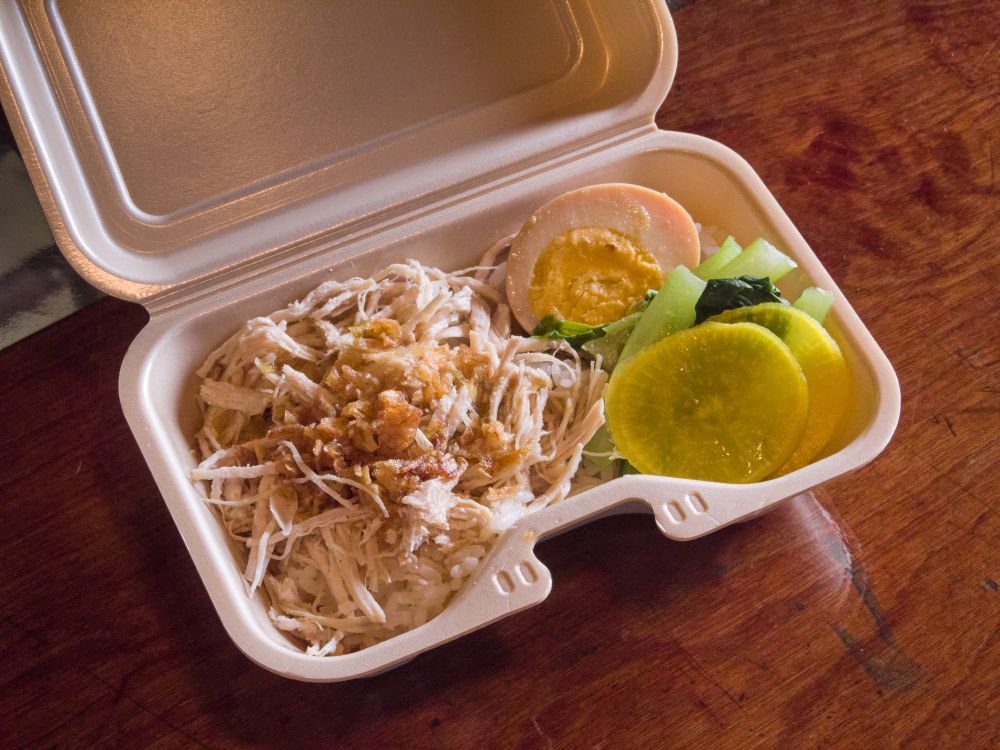持ち帰り鶏肉飯