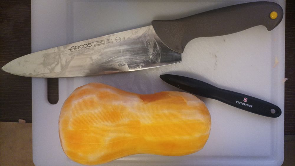 Une butternut épluchée