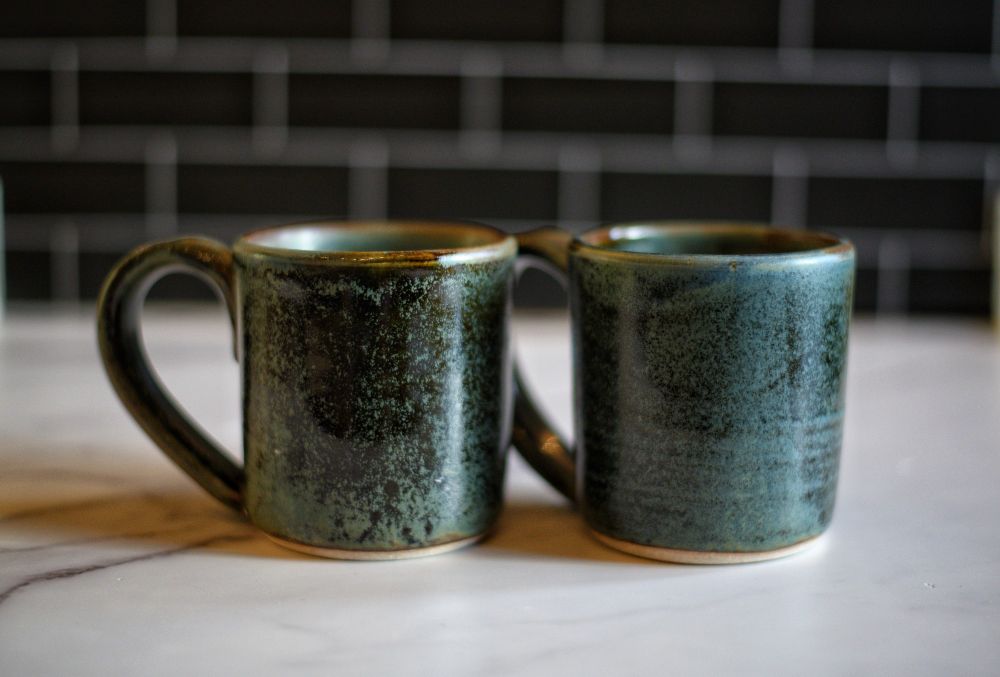 Mugs. Pottery 