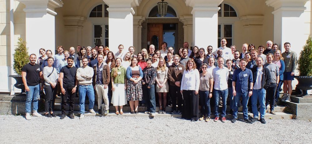 Group photo of all participants of the symposium.