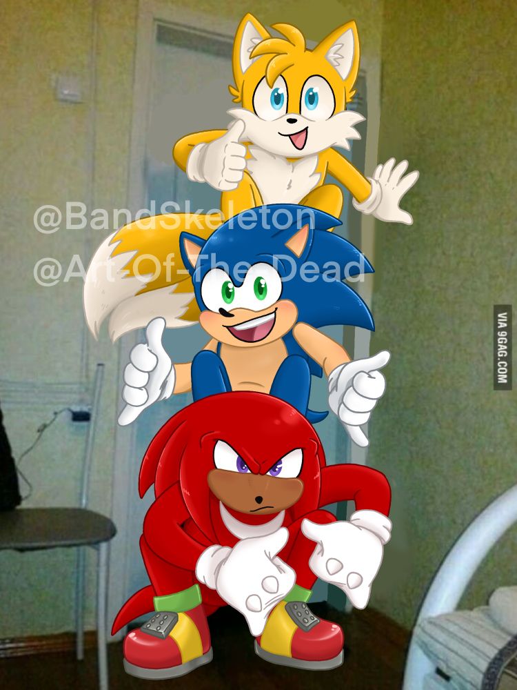 A digital drawing of tails, Sonic, and knuckles from Sonic the hedgehog stacked on top of each other and posing