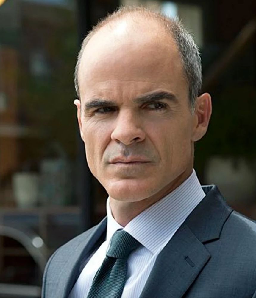 Michael Kelly 