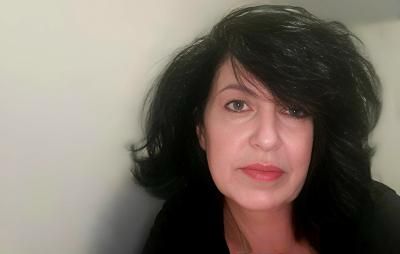 Portrait of a woman neutral facial expression 