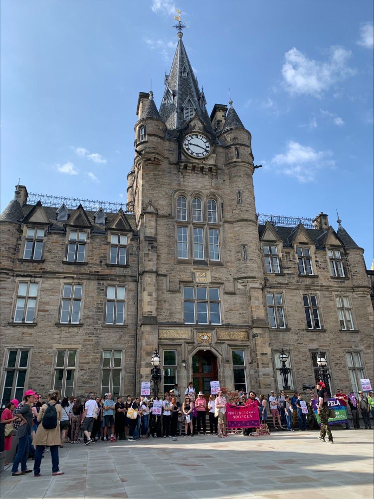 UCU members on Edinburgh picket line