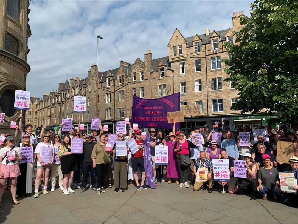 UCU members on Edinburgh picket line
