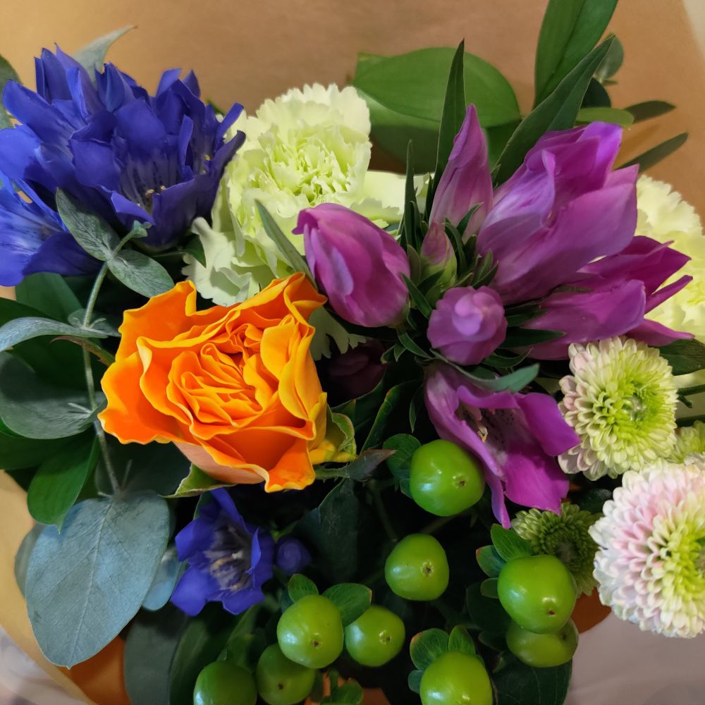 りんどう2種類メインのブーケ