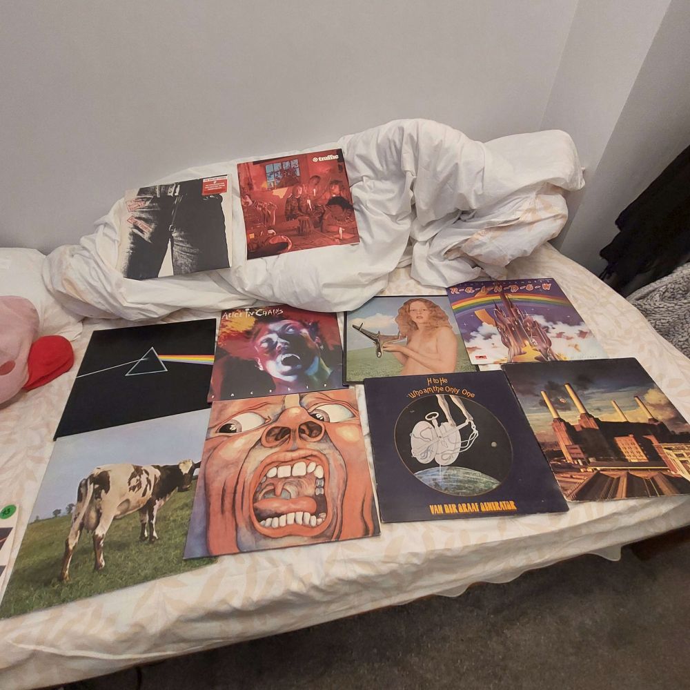 From left top: Rolling Stones "Sticky Fingers", Traffic "Mr. Fantasy", Pink Floyd "The Dark Side of the Moon", Alice in Chains "Facelift", Blind Faith "Blind Faith", Rainbow "Ritchie Blackmore's Rainbow", Pink Floyd "Atom Heart Mother", King Crimson "In the Court of the Crimson King", Van der Graaf Generator "H to He, Who Am the Only One", Pink Floyd "Animals".