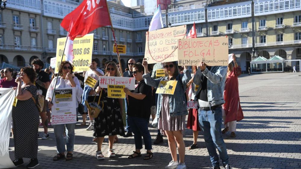 Ni propuestas ni votos en la primera reunión en siete meses para municipalizar las bibliotecas de A Coruña: 'No hay ningún avance'