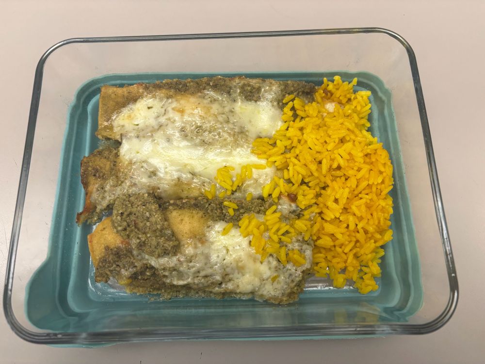 Green mole enchiladas with yellow rice