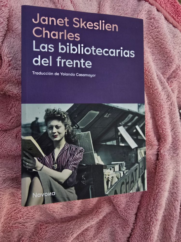 Las bibliotecarias del frente 