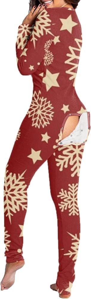Weihnachtspyjama für Frauen mit wegklappbarem Hinternteil.