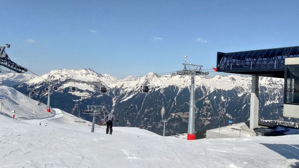 Symbolbild: Skilift in den Alpen