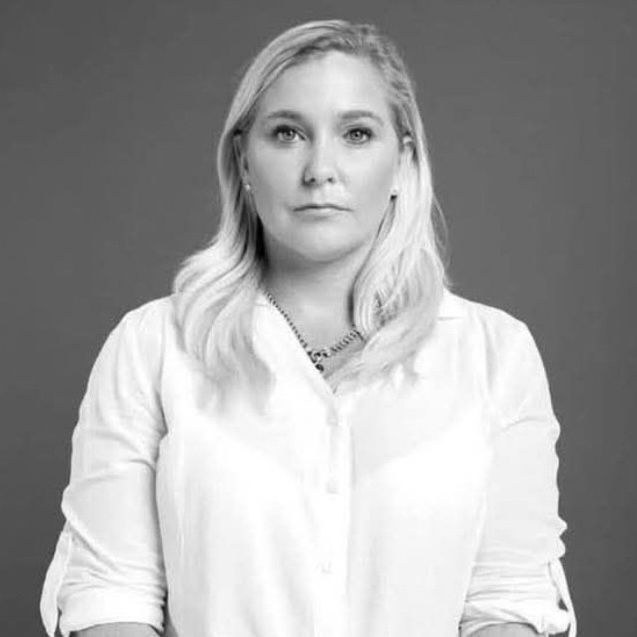 Black n white portrait of Virginia Roberts Giuffre