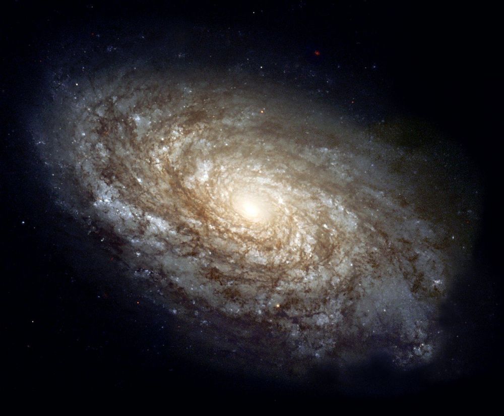 Le Parsec est une unité astronomique de grande taille qui correspond à 648 000 UA / Pi.

Soit environ :

- 3,26 années-lumière.
- 206 265 UA.
- 3,085 677 581 x 10^16 mètres.

SOURCE : wikipédia