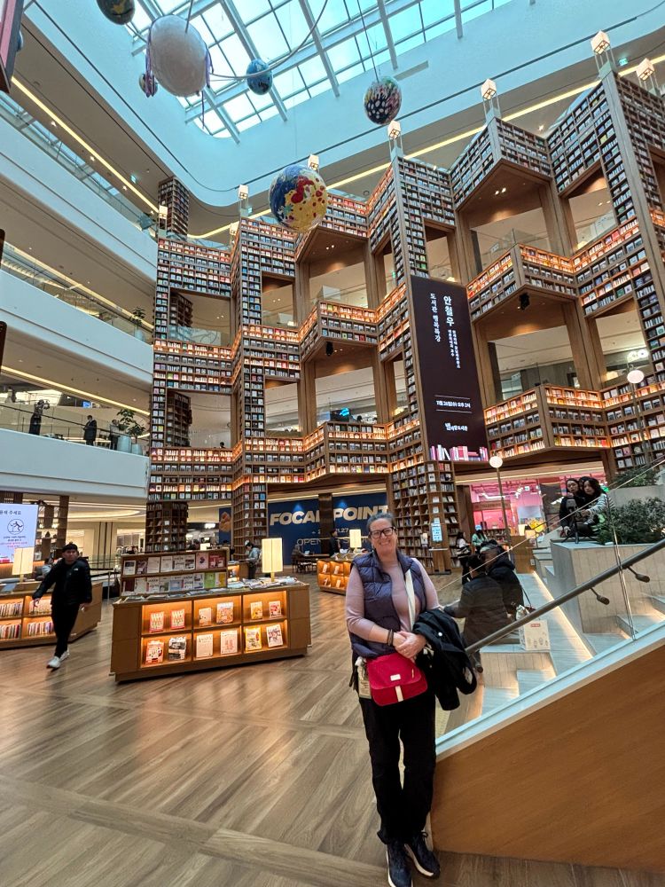 Starfield library in the mall. It’s three floors of bookshelves and is quite spectacular. 