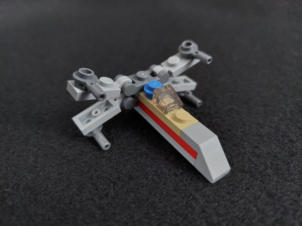 A little LEGO X-Wing