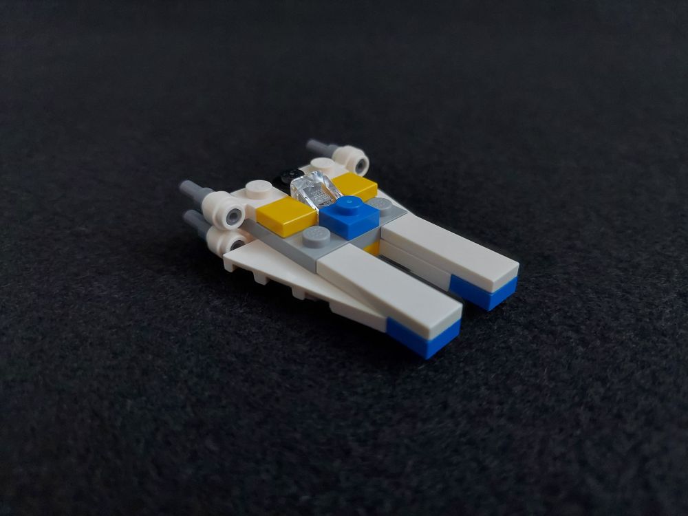 A little LEGO U-Wing