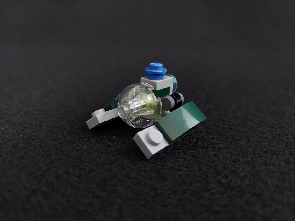 A little LEGO Yoda's Jedi Starfighter