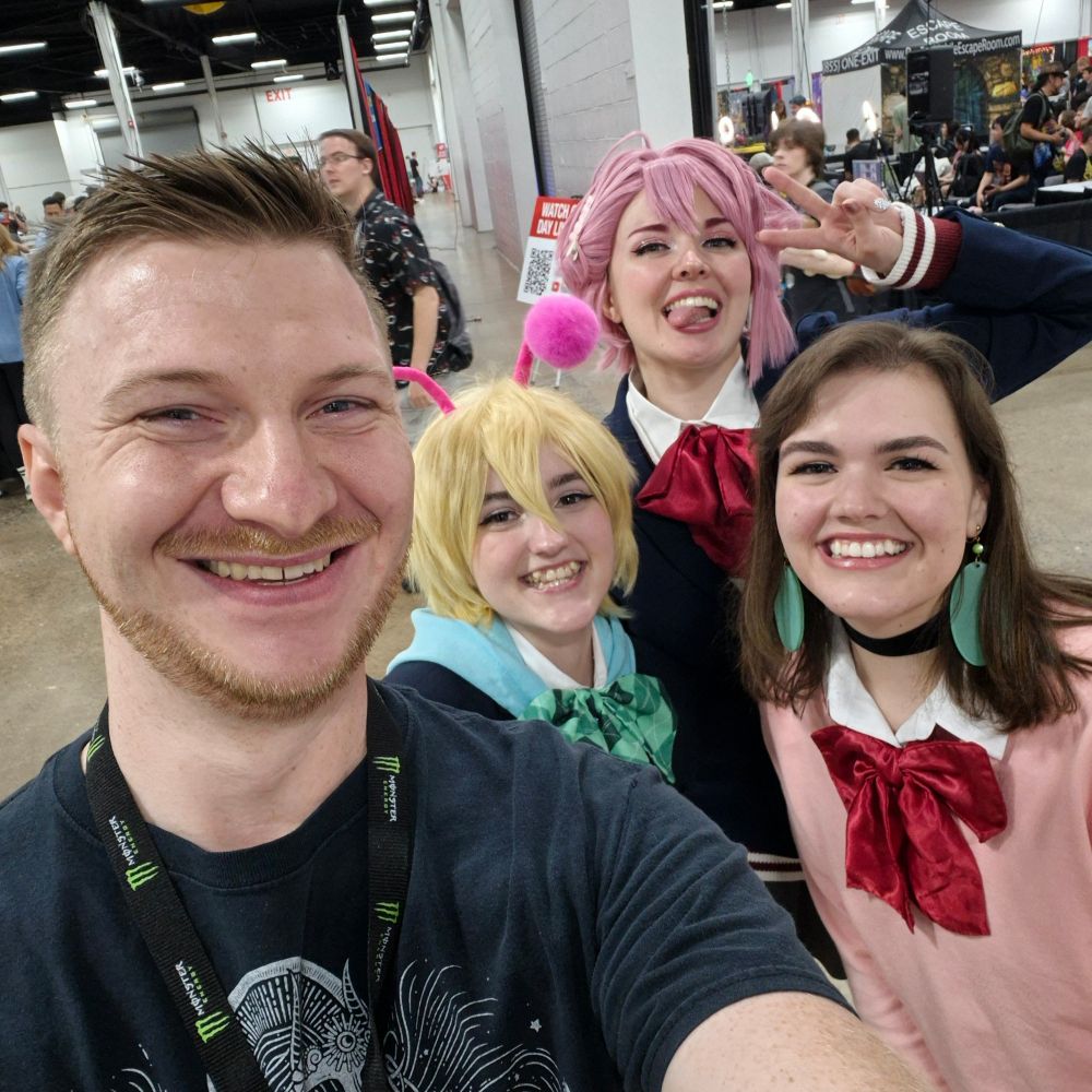 DanDaDan cosplayers.