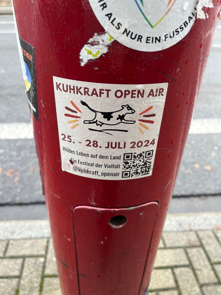sticker kuh kraft open air mit springender kuh
