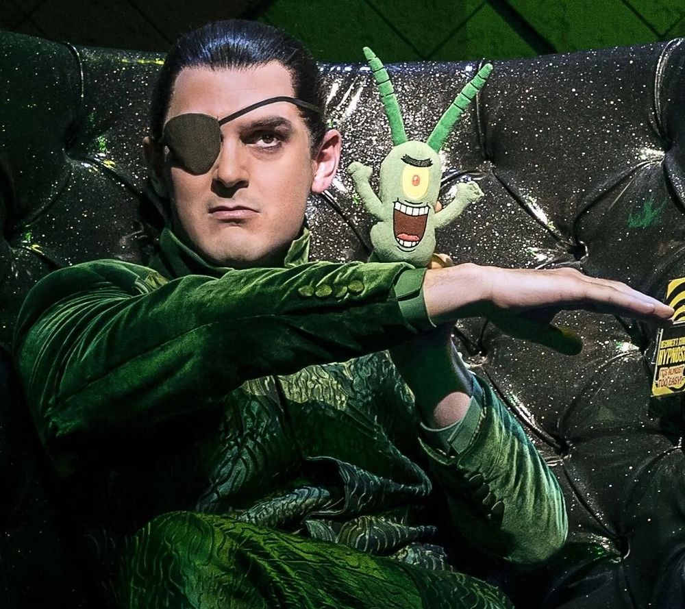 image of plankton from the spongebob musical (played by wesley taylor), who looks exactly like majima from yakuza 0