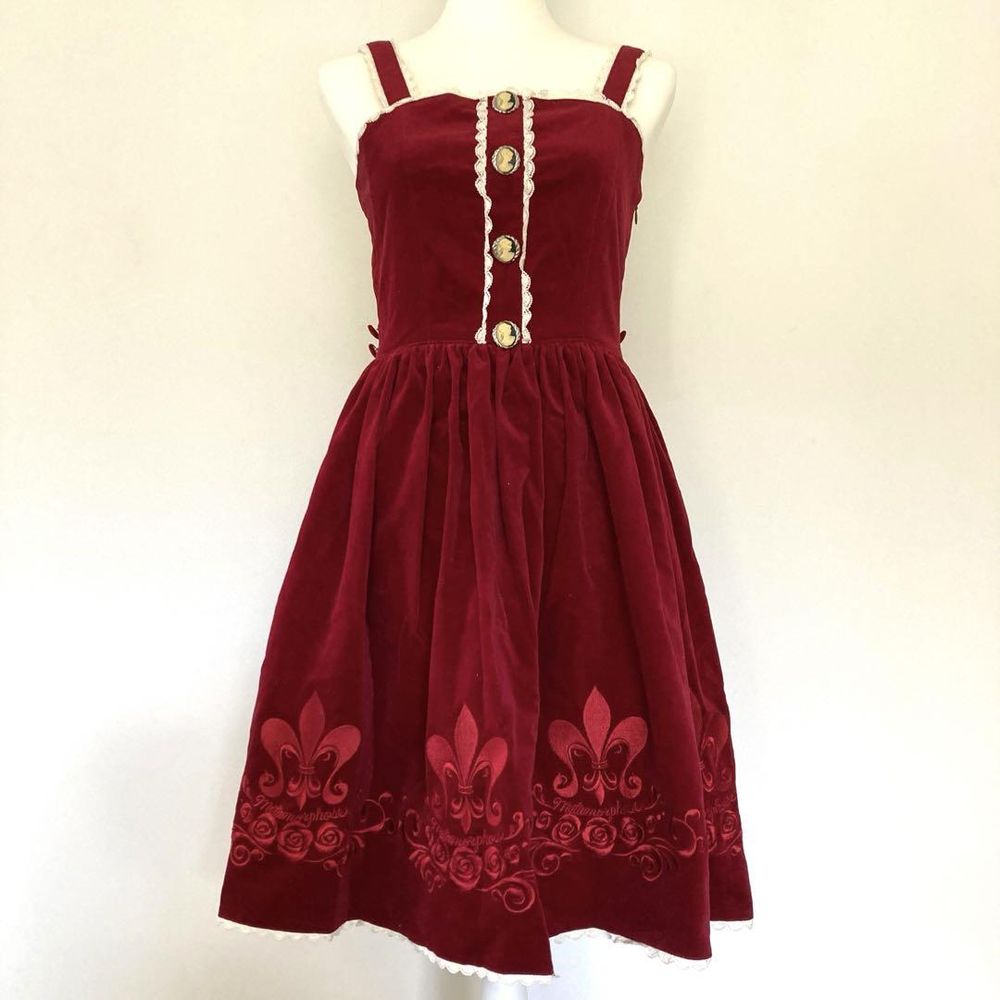 Metamorphose - Velveteen Embroidery Ribbon JSK
刺繍入り別珍ジャンパースカート [ 2007 ] [ red colorway ]