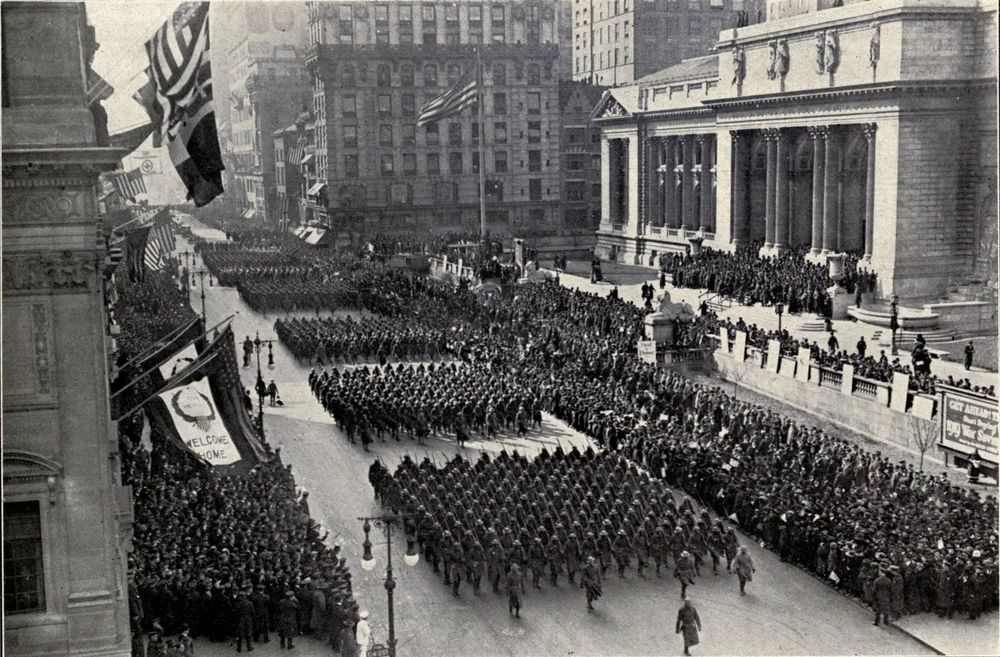 Sept 10, 1919: NYC throws a massive parade for WWI vets. Ticker tape. Cheers. Grief. Relief. The “war to end all wars” was over—but no one knew it was just the prequel. #WWI #History #OnThisDay #365History #NYC
