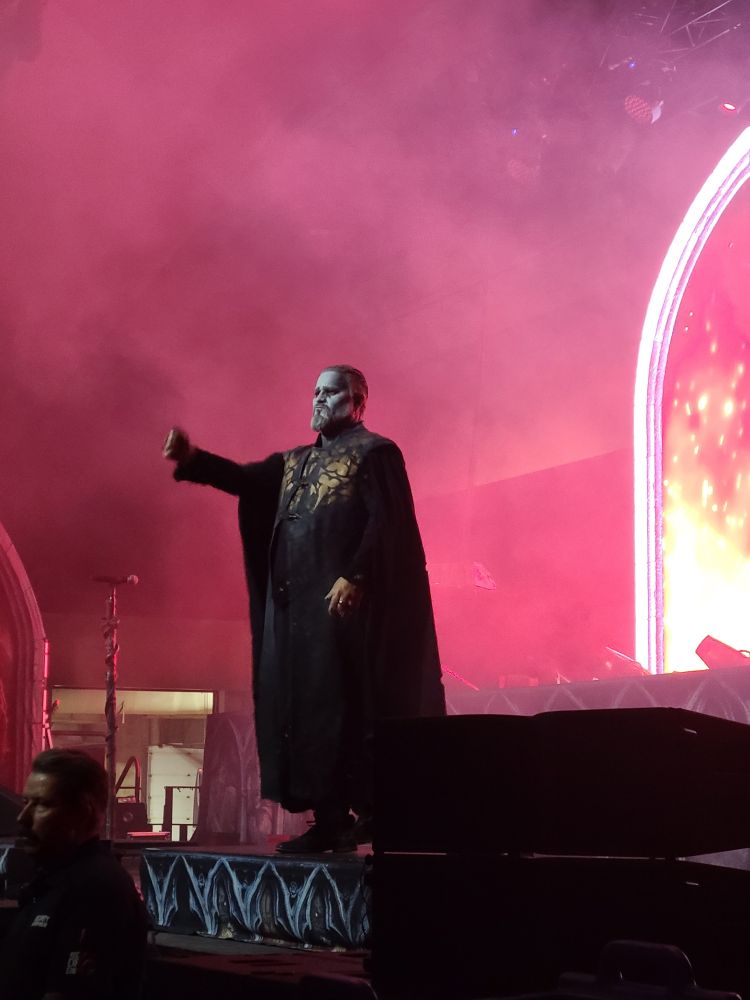 Powerwolf lead vocalist entering stage in full costume (what a chill dude)