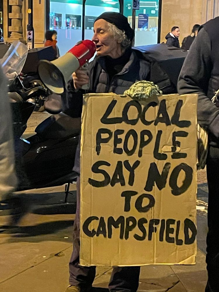 Placard reading "Local people say no to Campsfield"