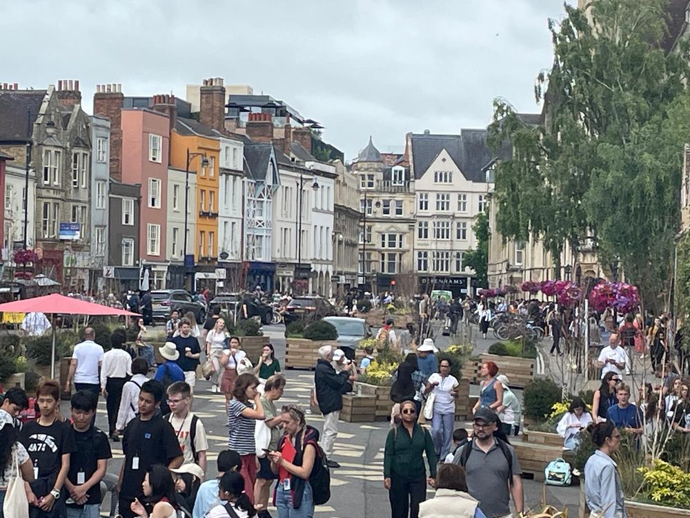 Crowds in Broad Street