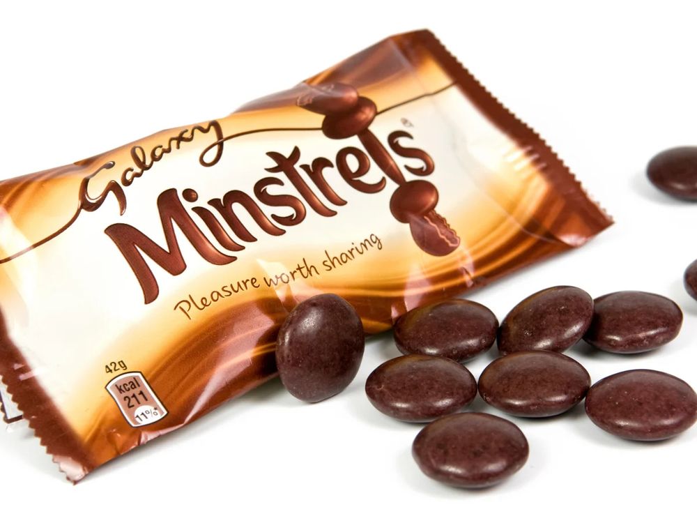 A packet of Minstrels