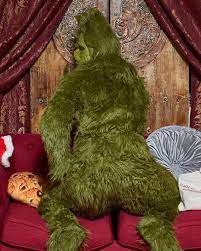 As requested, sexy Grinch picture where the Grinch is offering up his bussy.