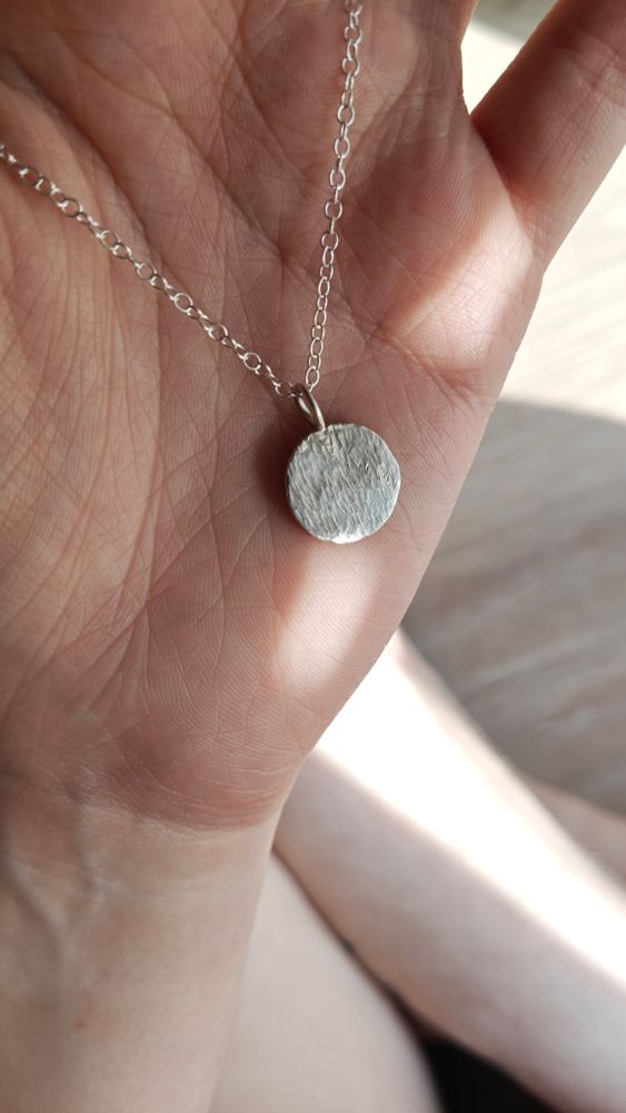 The same pendant but not in the sun, showing the texture